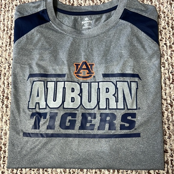 Auburn‎ Tigers - Picture 1 of 6